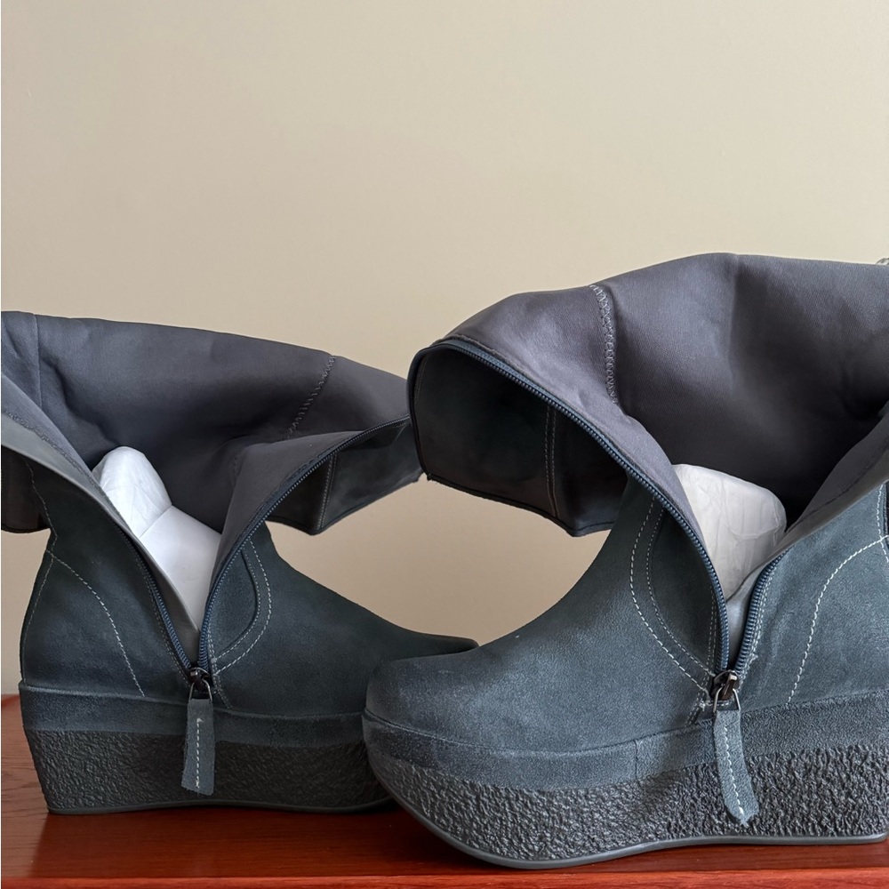 Antelope suede boots size 37